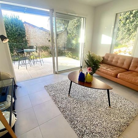 Roche Blanche - Terrasse Et Parking Apartment Nimes Exterior photo